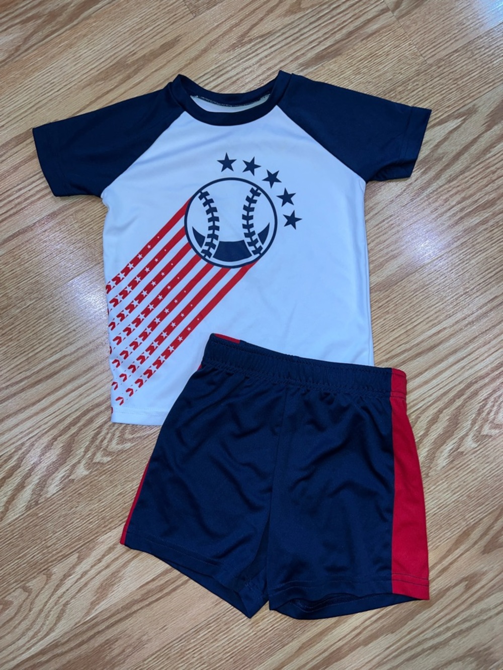 2T Boys Outfit Set Bundle - Picture 6 of 13